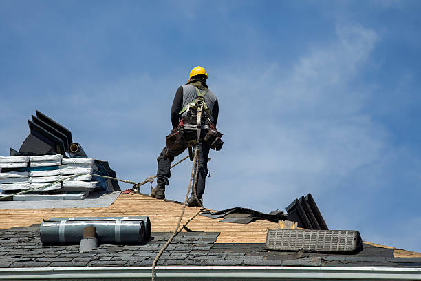 Professional Roofing technician working in Banks, ID